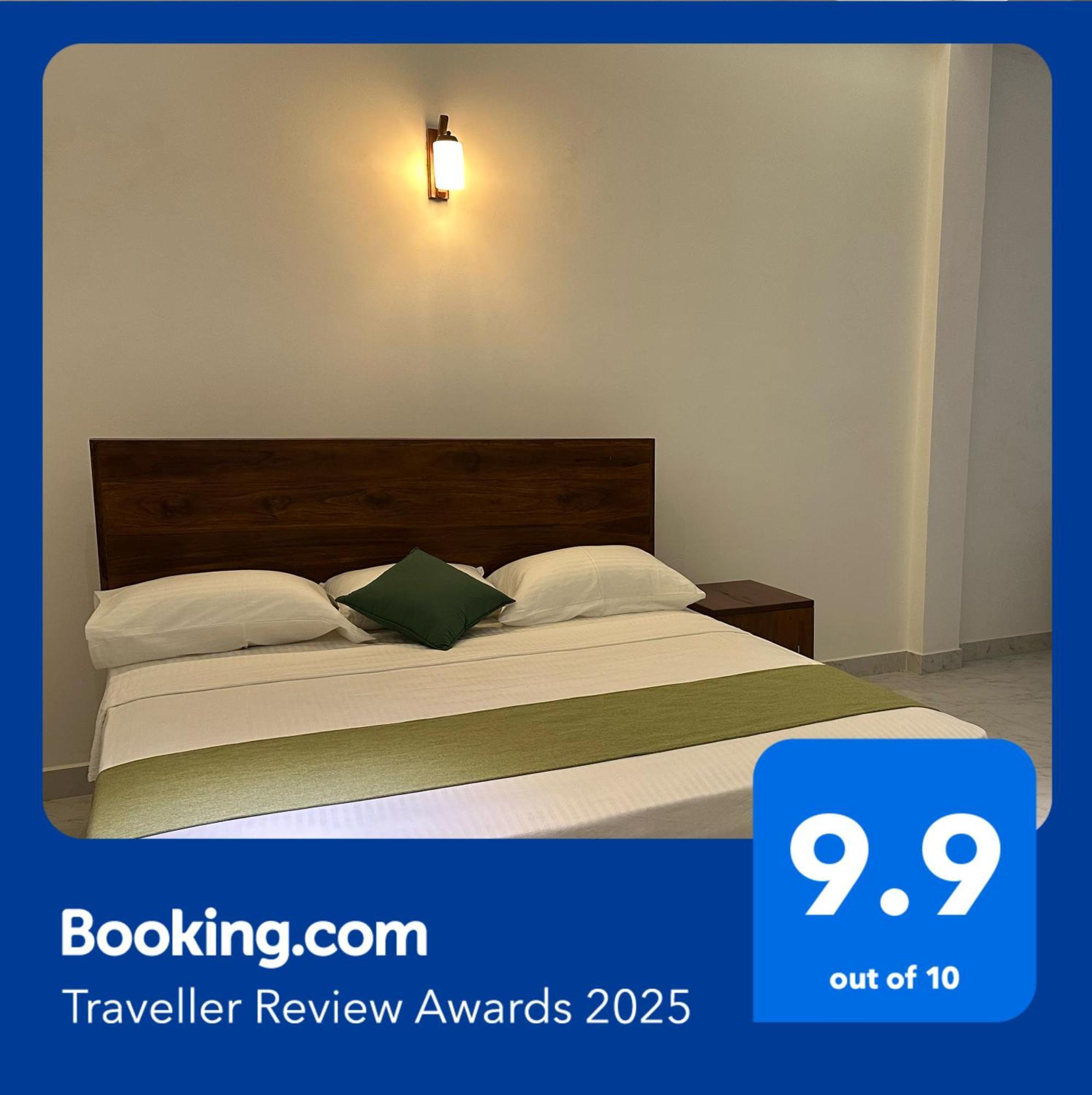 Emerald Home Stay أنرادابورام المظهر الخارجي الصورة